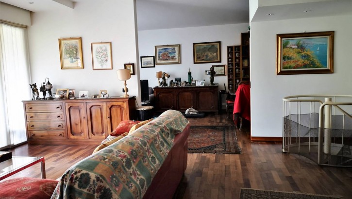 MI3 vendesi 4 locali