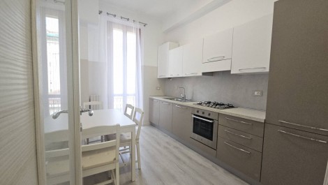 MI affittasi due stanze cucina